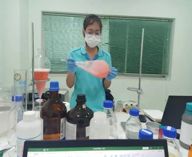 Chemical cleaning of process equipment at an industrial facility (2 / 4)