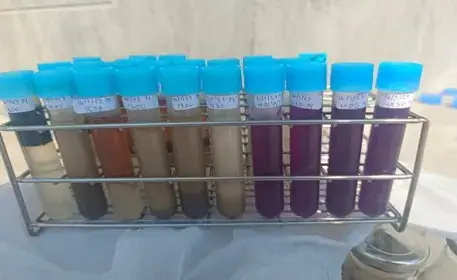 Decontamination and degassing work on process equipment at a petrochemical site (4 / 4)
