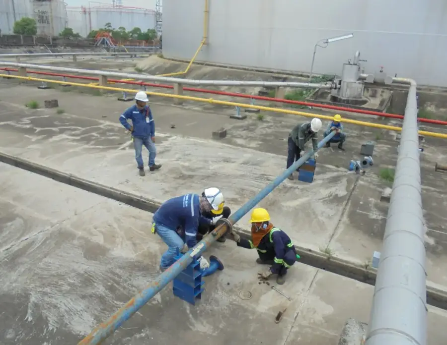 Tank cleaning operation at an industrial storage facility (9 / 9)